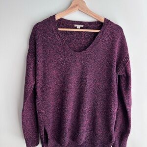 GAP Women's Maroon V-Neck Sweater